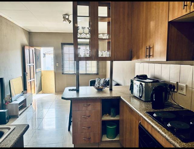 2 BEDROOM APARTMENT FOR SALE IN ELSPARK